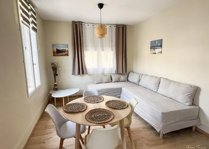 Appartements Confortables - Gare A 5 Min Pied - 20Min De La Plage - Terrasse