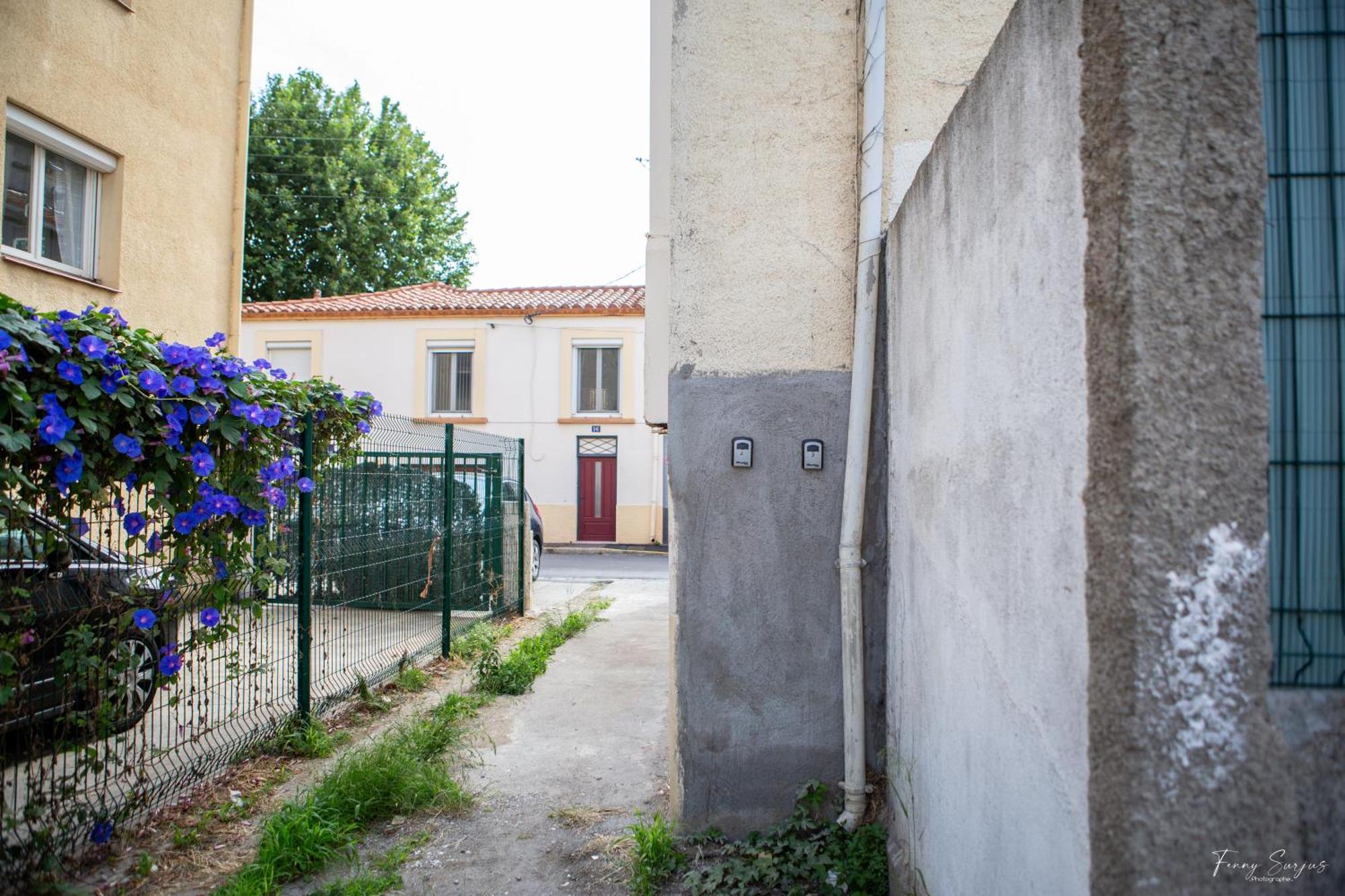 Confortables - Gare A 5 Min Pied - 20min De La - Terrasse Appartement Perpignan