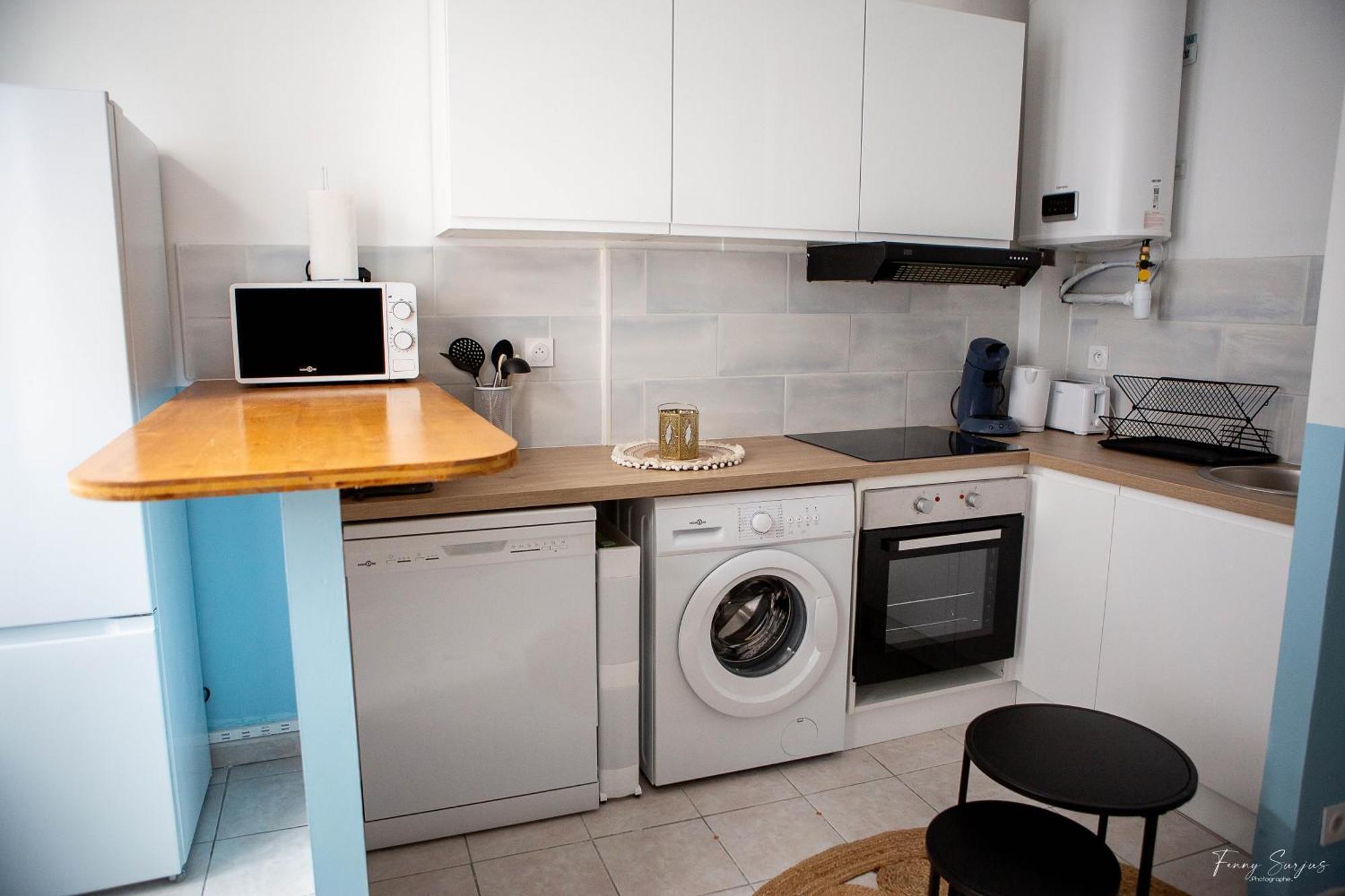 Appartement Confortables - Gare A 5 Min Pied - 20min De La - Terrasse